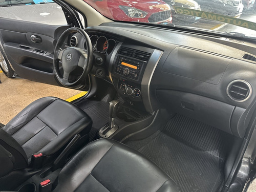Nissan Livina 1.8 SL 16V FLEX 4P AUTOMÁTICO