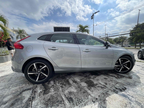 Volvo V40 2.0 T5 R-DESIGN TURBO GASOLINA 4P AUTOMÁTICO