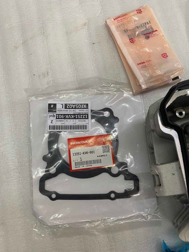 Imagem 3 de 9 de Cabeçote Xre 300 Cb300 Novo Original Honda Vela Fina