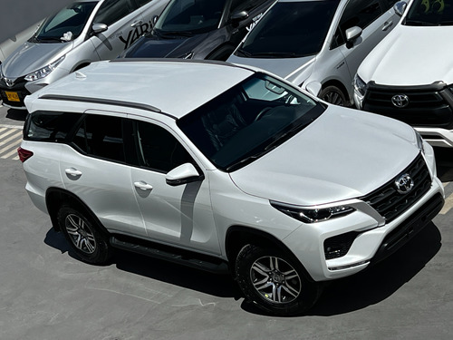 Toyota Fortuner 2.8 Diesel Sr 4X4 At