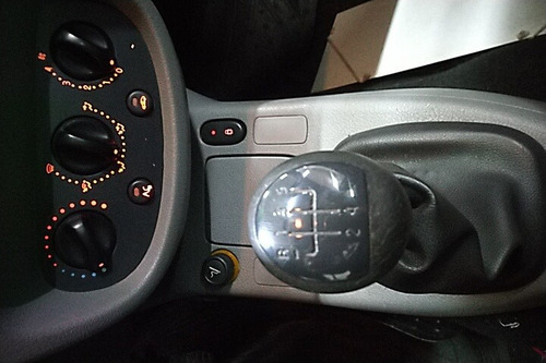 Imagem 15 de 15 de Renault Clio 1.0 16v Campus Hi-flex 5p Completo.