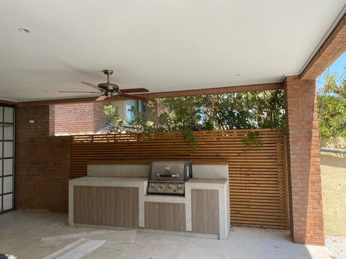 Imagen 10 de 21 de Excelente Casa En Venta En Condominio En Las Condes