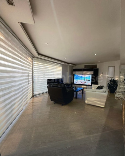 Teamhouse+ Ofrece En Venta Lujosa Casa En Las Villas