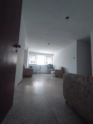 Cómodo Apartamento Av. Baralt
