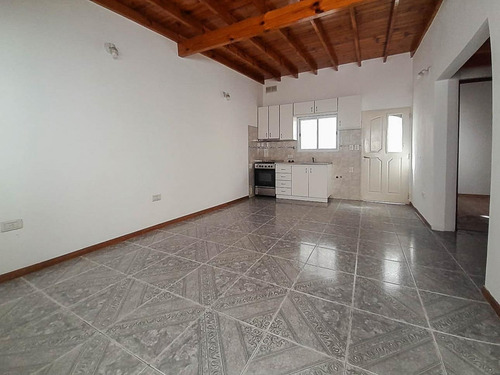 Imagen 5 de 14 de Alquler P.h. 3 Amb. Con Patio