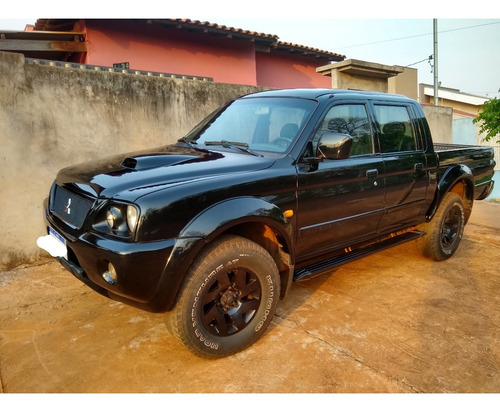 Imagem 1 de 14 de Mitsubishi L200 2004 2.5 Sport Hpe Cab. Dupla 4x4 4p