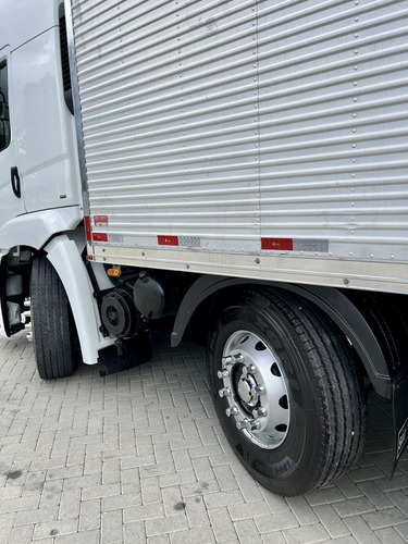 Vw 30-330 Bitruck 8x2 2023 Bau Carga Seca Unico Dono