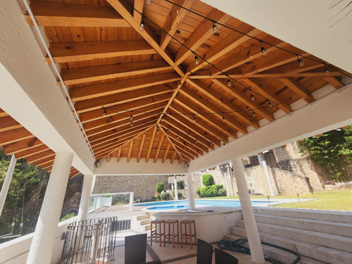 Casa Paraíso I Completamente Amueblada, Decorada Con Alberca, Jauzzi Y Enorme Jardín En Fracc Rancho San Diego Ixtapan De La Sal Edomex
