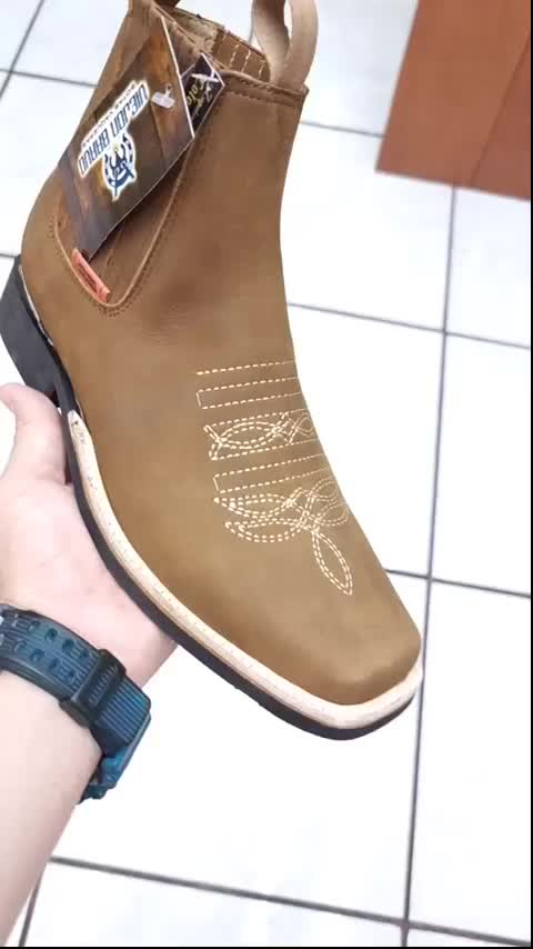 Botin Charro Punta Cuadrada Meses sin interés