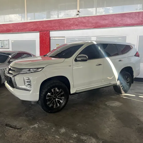 Mitsubishi Montero Sport 2022