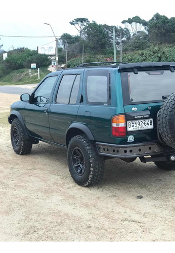 Nissan Pathfinder Canadiense 4x4 At