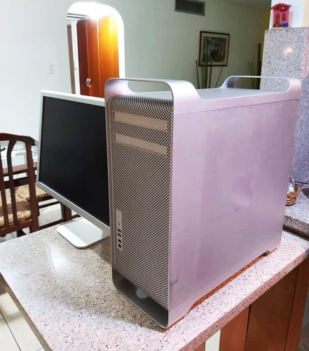 Imagen 2 de 8 de Mac Pro 3.1 /2008 + Monitor Apple Cinema Hd 23