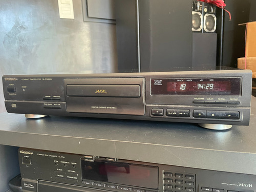 Compactera Technics Sl-pg380a 220v - Lee Originales Y Copias Negro (Usado)
