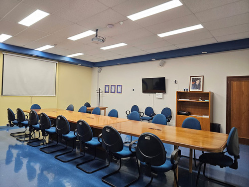 Oficina - Alquiler O Venta - Centro - Oportunidad