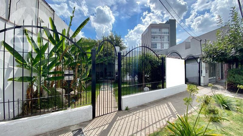 Imagen 1 de 11 de Casa - Canning (e. Echeverria)