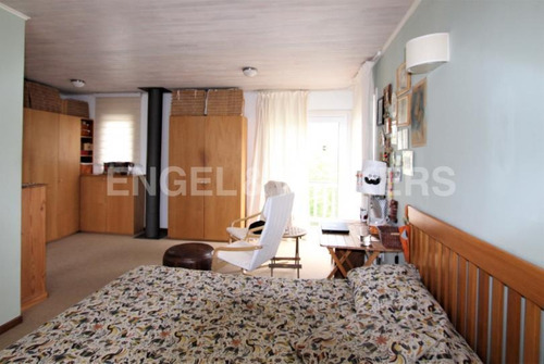 Encantadora Casa En Venta En Altos De La Tahona