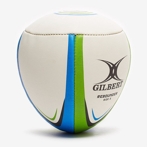 Gilbert Rebounder White passa treinando bola de rúgbi