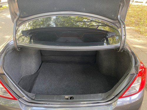 Nissan Versa 1.6 Sense Mt