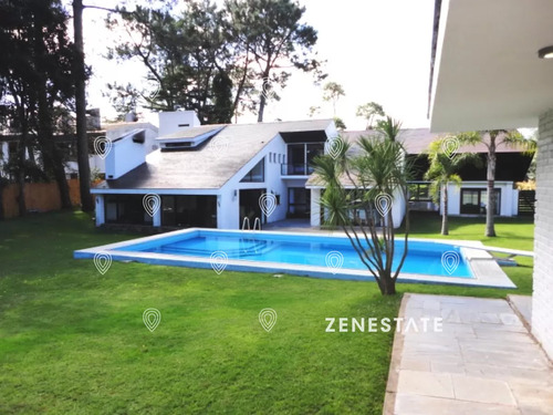 Punta Del Este, Country, Chalet De 6 Dormitorios Y Servicio Con Piscina. 