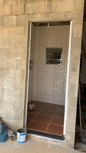 Imagem 25 de 26 de Chácara 1000m2, Casa Sede Com 150m2, 3 Dormitórios Sendo Todas Suítes, Cozinha Americana Planejada, Árvores Frutíferas, Quintal, Jardim, 5 Vagas - Ch00226 - 70709150