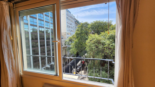 Oficina/consultorio Frente A Plaza Libertad