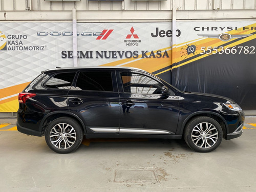 Imagen 8 de 14 de Mitsubishi Outlander 2018