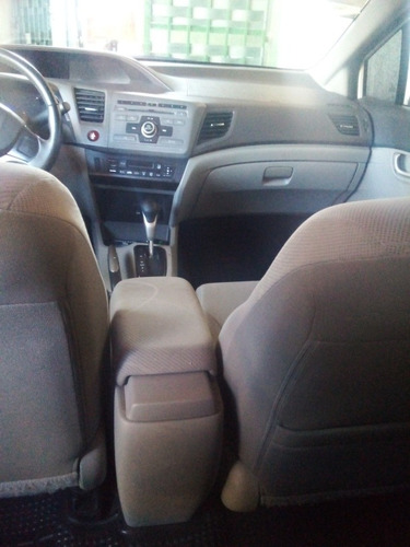 Imagen 3 de 10 de Honda Civic 2013 1.8 Lxs At 140cv