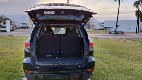 Toyota Sw4 Srx 2.8 Tdi Aut 7 Asientos
