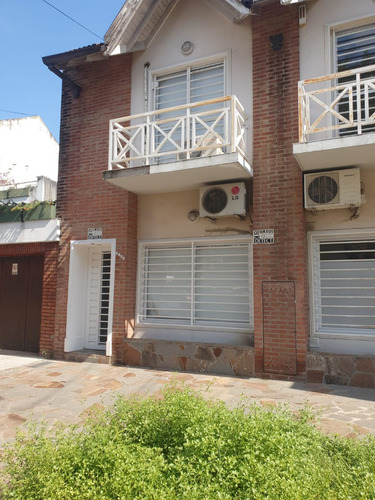 Ph Dúplex 3 Amb A 2 Cuadras Del Colegio Las Nieves Con Patio