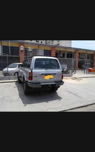 Imagen 4 de 15 de Toyota Burbuja Lan Cruiser