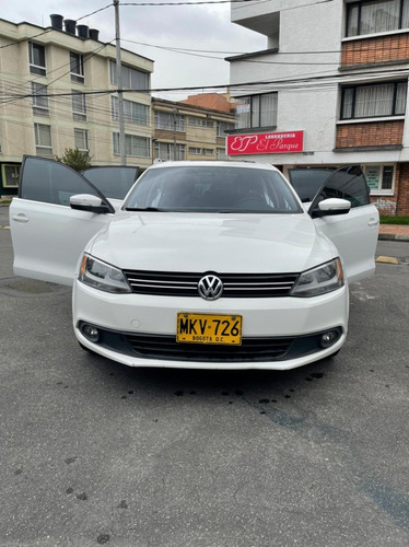 Volkswagen Nuevo Jetta Trendline 2.5 Cc
