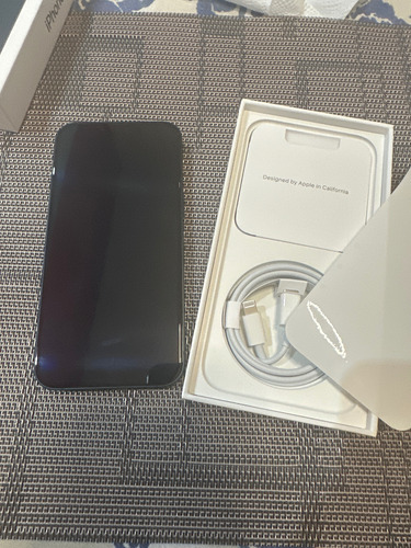 Apple iPhone 13 (128 Gb) - Midnight (Usado)