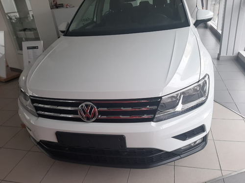 Volkswagen Tiguan Trendline 1.4t 250tsi (mb)