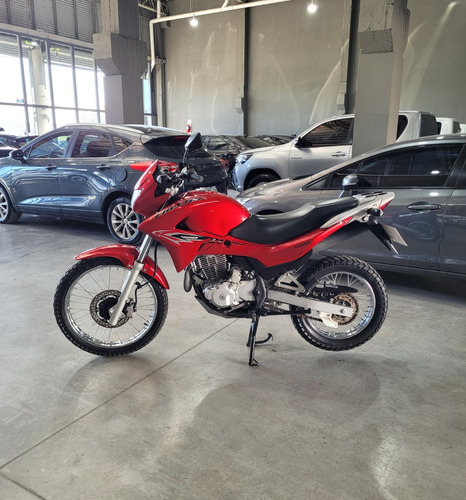 Impecable Honda Falcon 400 Año 2015 Con Solo 9.700 Km