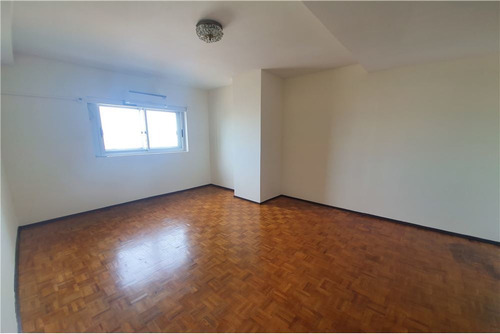 Alquiler Oficina Ciudad Vieja , Excelente Vista!