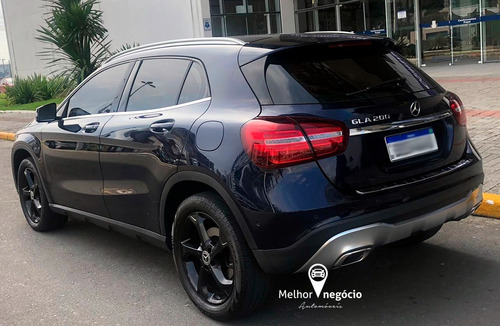 Imagem 6 de 16 de Mercedes-benz Gla-200 Advance 1.6 Tb Flex Aut. 2018 Azul