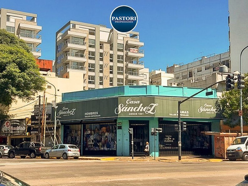Imagen 4 de 19 de Olivos Bajo. Depto 2 Amb Con 2 Patios! Excel. Ubicacion!