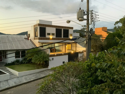 Imagem 3 de 30 de Casa 4 Suítes No João Paulo - Ca0165