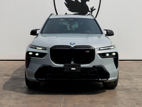 BMW X7 4.4 V8 M60I