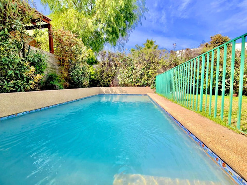 En Venta Interesante Y Cómoda Casa En Chamisero, Oportunidad