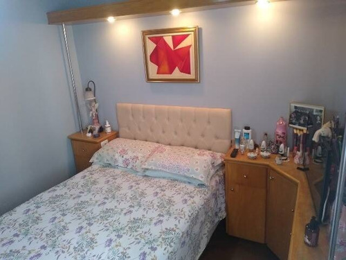 Imagem 7 de 14 de Apartamento Em Ótima Localização !!! - 152