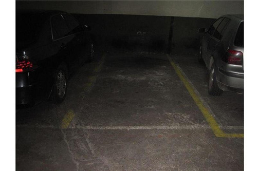 Imagen 5 de 5 de Cochera En Flores, Alberdi Al 2300. Muy Comoda