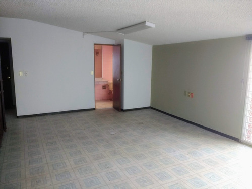 Imagen 22 de 25 de Casa Renta Toluca Colonia Cipres Residencial Colon, Uso Comercial Acceso Por Dos Calles, A 5 Min Centro Historico, Salida Rapida Cdmx