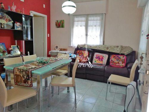 Casa En Pleno Centro- Ref: 3067