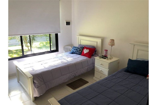 Venta Casa El Carmencito Barrio Cerrado.
