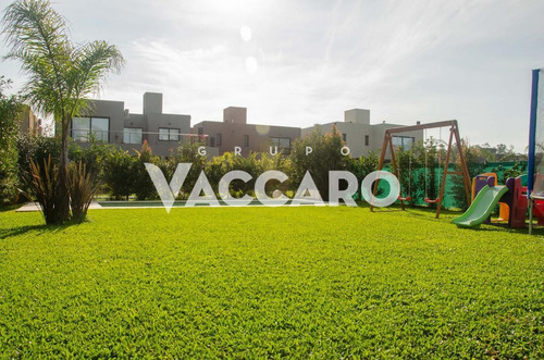 Imagen 15 de 30 de Casa 4 Dormitorios Con Piscina En Barrio Cerrado