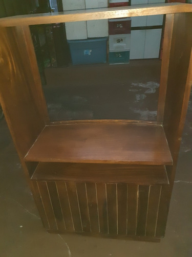 Mueble Para Televisor De 32 Pulgadas / Madera De Cenizaro