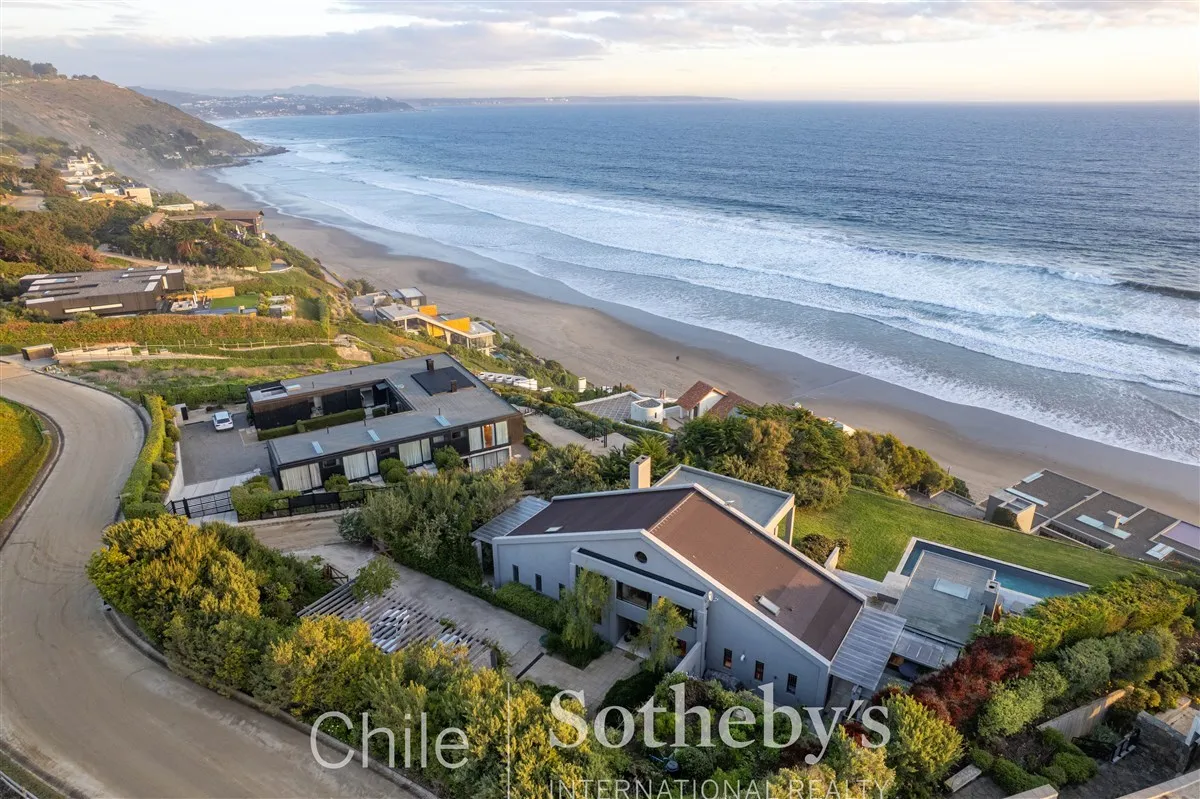 Imagen 2 de 30 de Gran Casa En Condominio Beranda