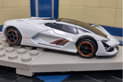 Priviet Exotic Lamborghini Terzo Millennio Bco Maisto Hw 