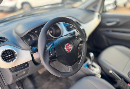 Fiat Punto 1.6 Essence 16v Flex 4p Automatizado